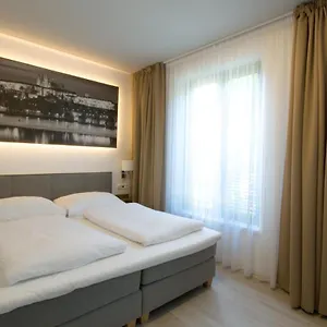 4* Ξενοδοχείο Adeba